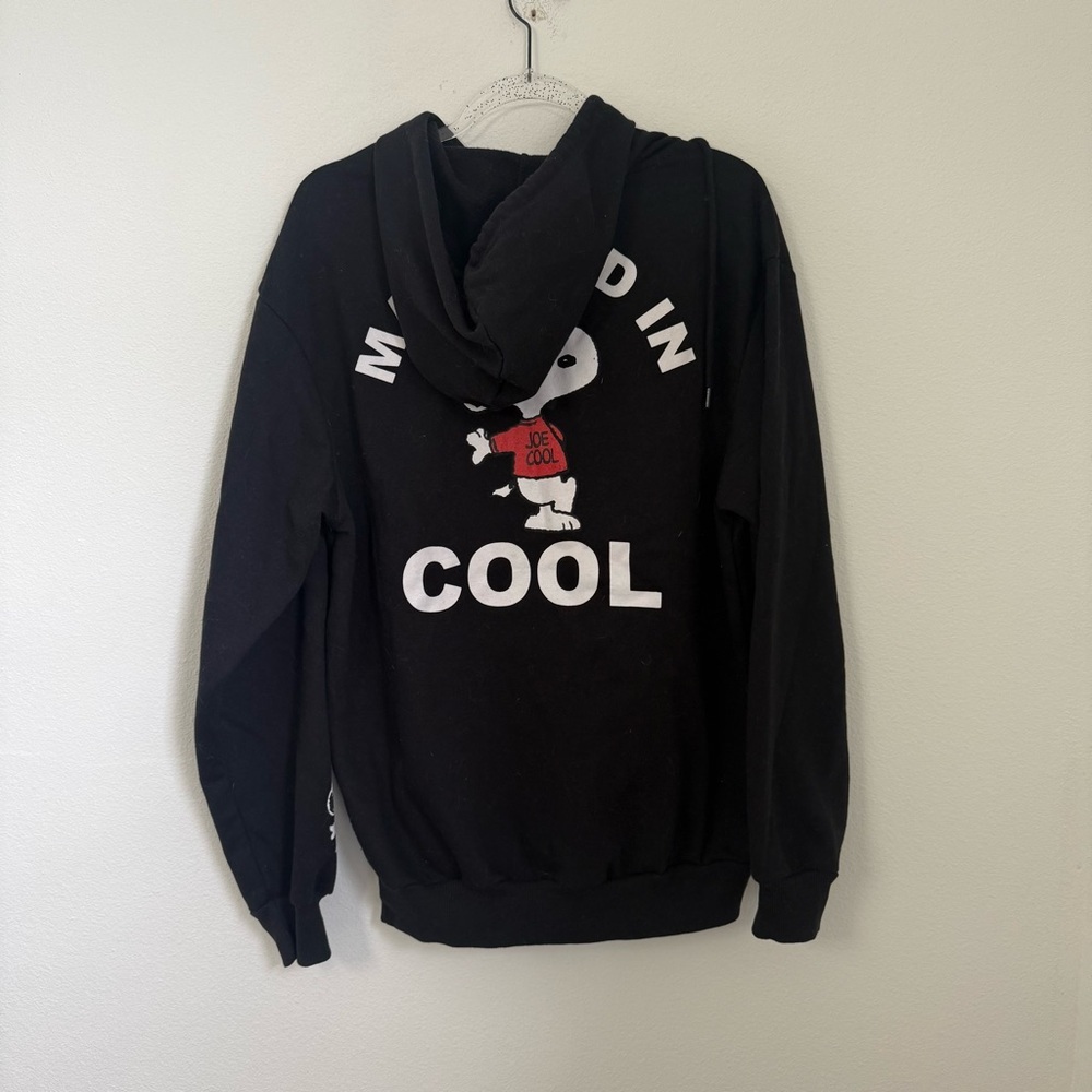 PEANUTS SNOOPY UNIVERSITY Black Graphic Hooded Sweatshirt Size M